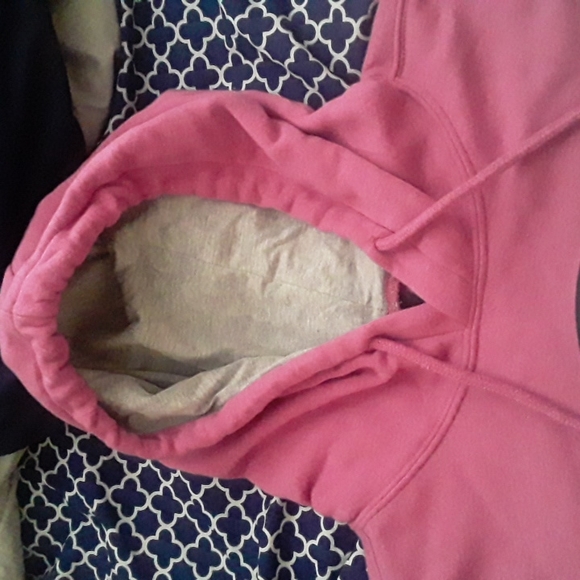 ON SALE.  NWOT Ladies Long Sleeve Sweatshirt - Picture 5 of 5